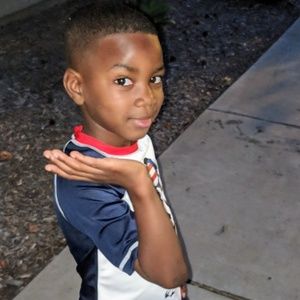 Meet your Posher, Guylande